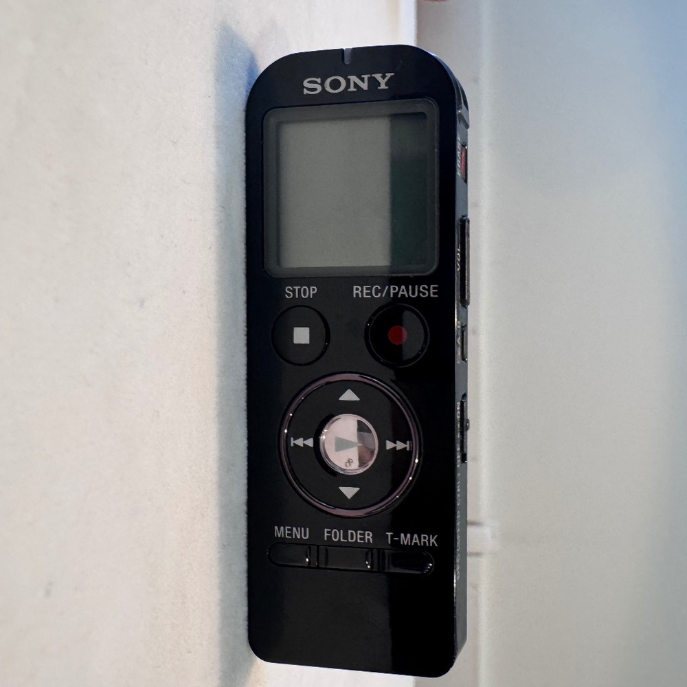 Sony ICD-UX533 Digital Handheld Voice Recorder - Black